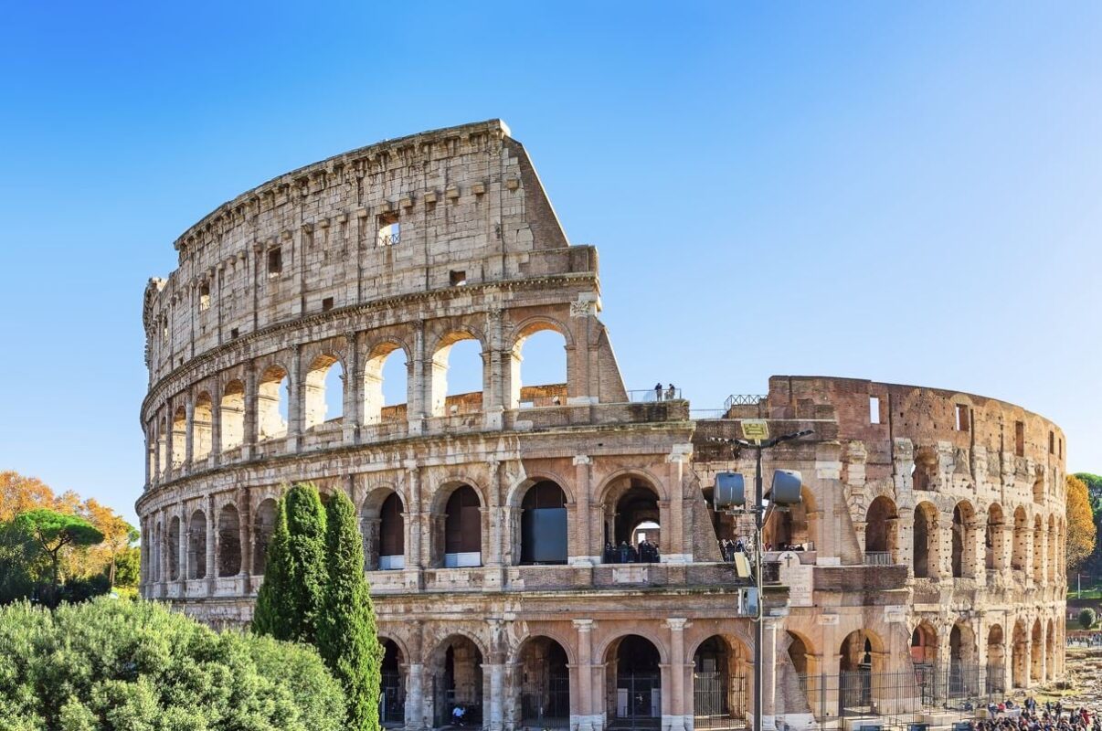 5 Of The Cheapest Nonstop Flights to European Destinations This Summer