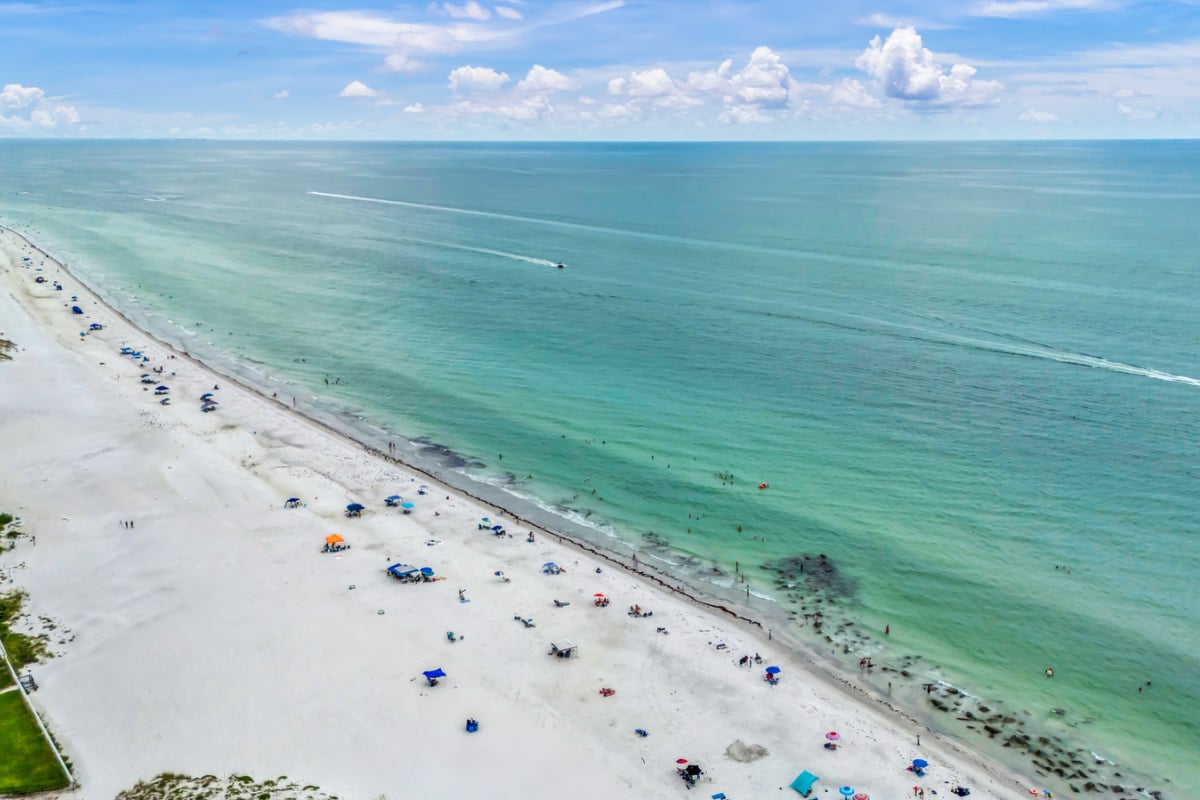 White sand beach - Redington Beach, FL